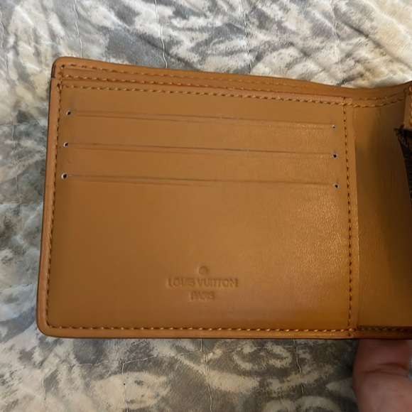 LV men’s monogram wallet - Picture 4 of 8